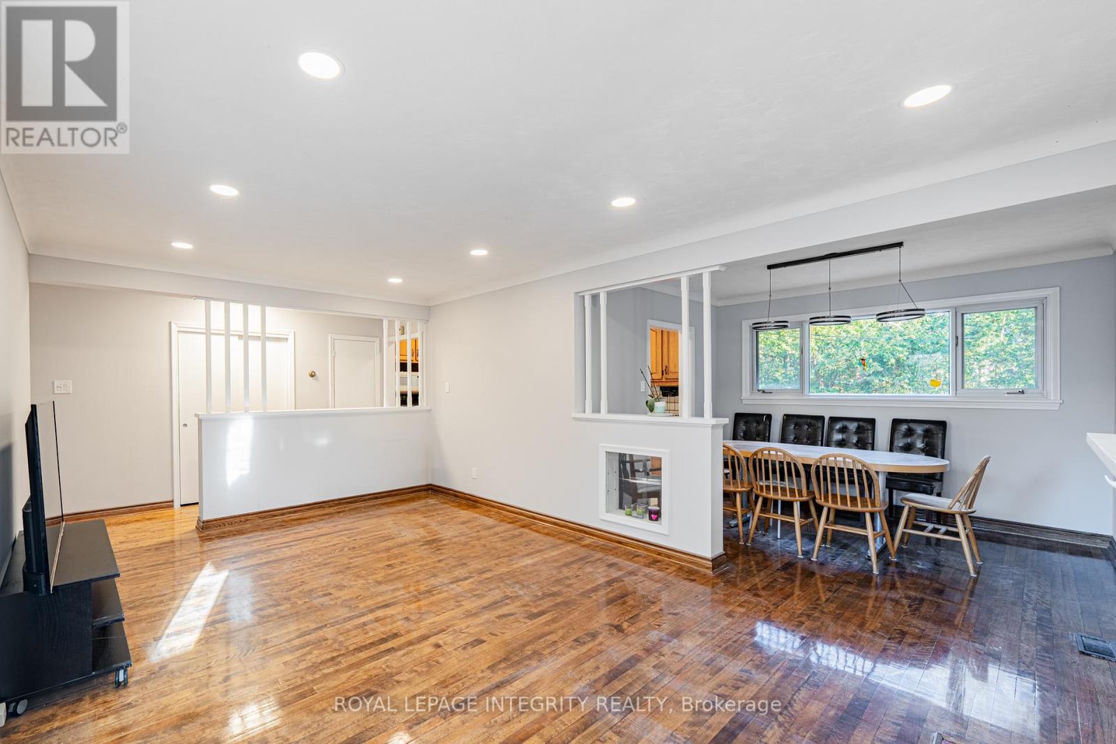 1746 - A GAGE CRESCENT, Ottawa, Ontario, K2C0Z9 — Photo 9