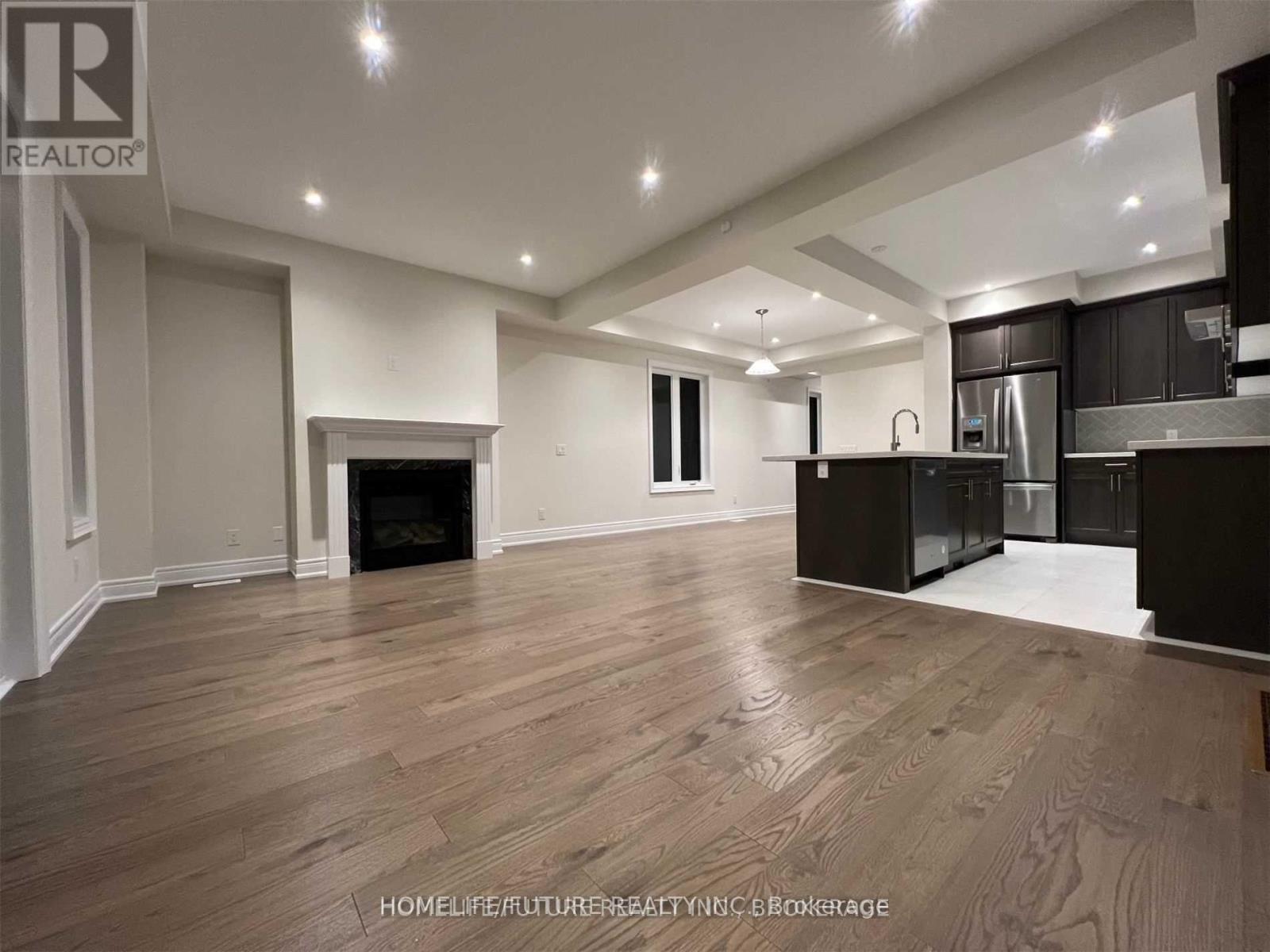 46 GILLIVARY DRIVE, Whitby, Ontario, L1P0C9 — Photo 10