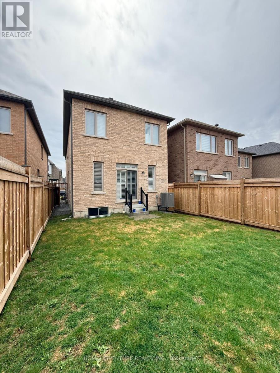 46 GILLIVARY DRIVE, Whitby, Ontario, L1P0C9 — Photo 23