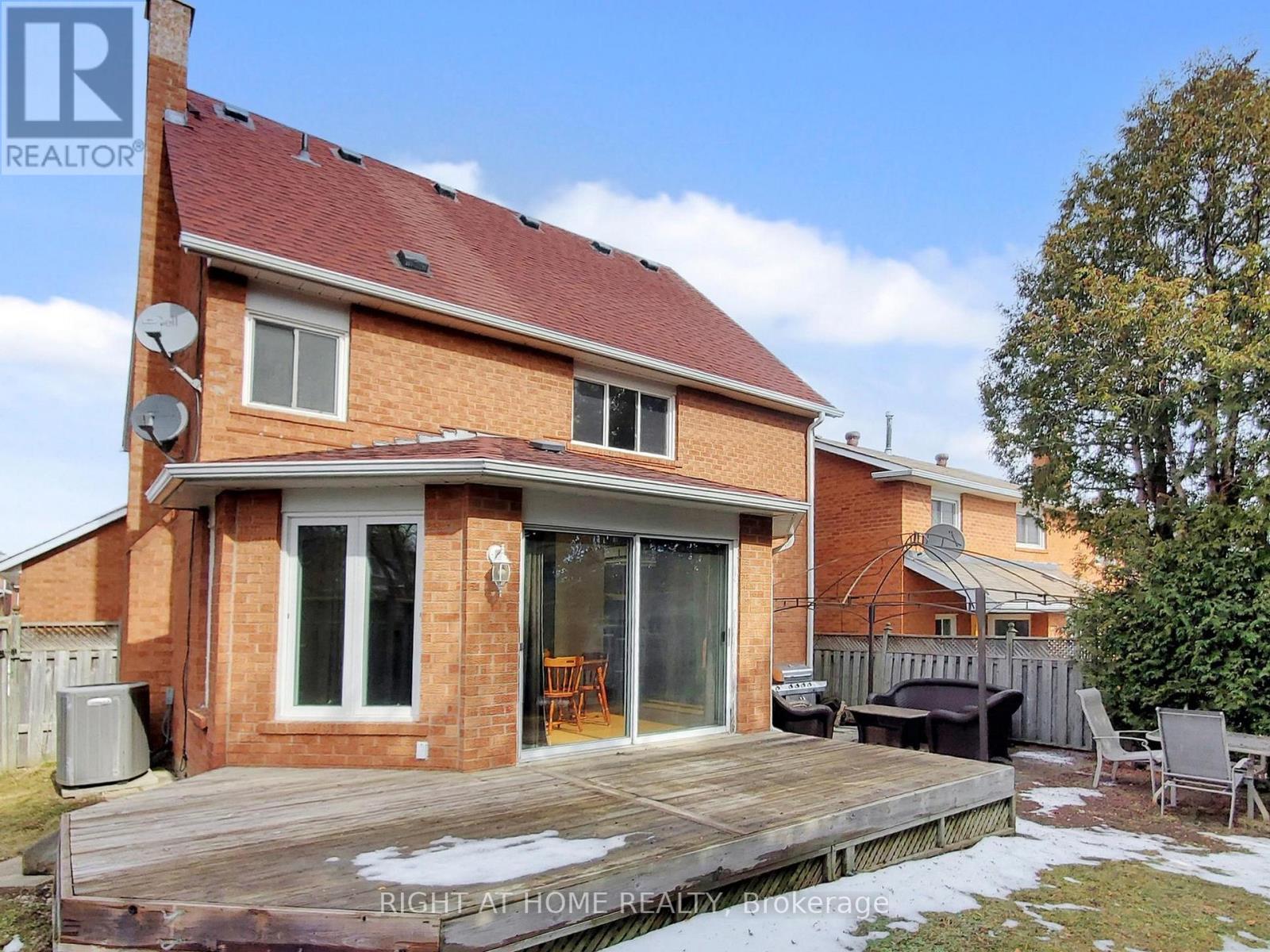 531 STEEPLE HILL, Pickering (Woodlands), Ontario, L1V5Z6 — Photo 34