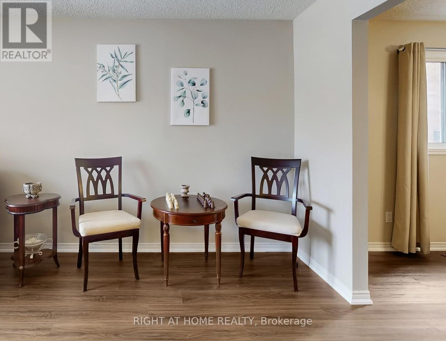 531 STEEPLE HILL, Pickering (Woodlands), Ontario, L1V5Z6 — Photo 6