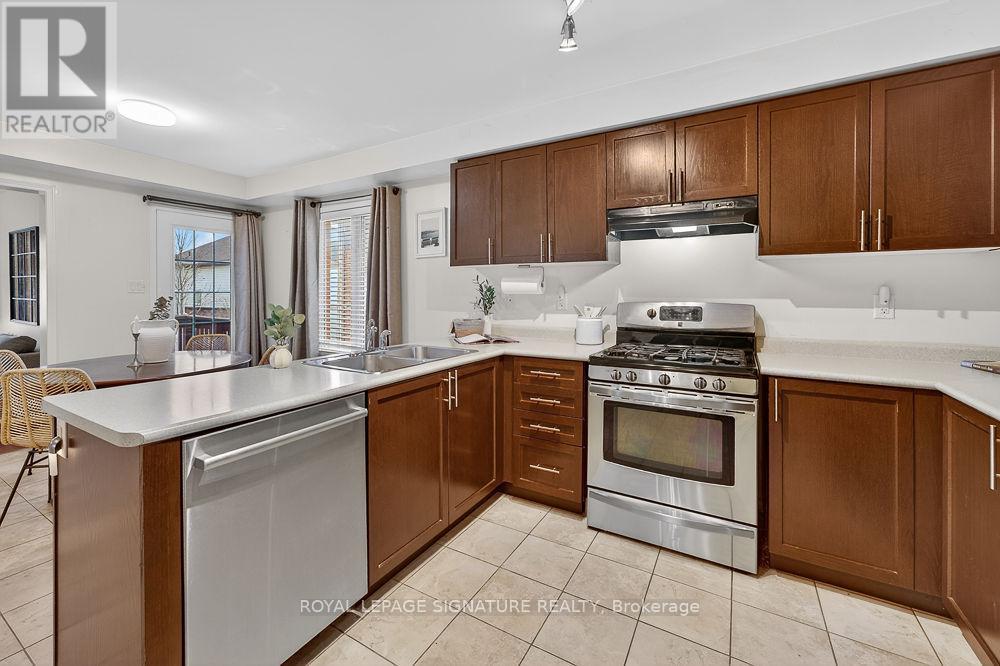 787 MCCUE DRIVE, Oshawa (Taunton), Ontario, L1K0R1 — Photo 9