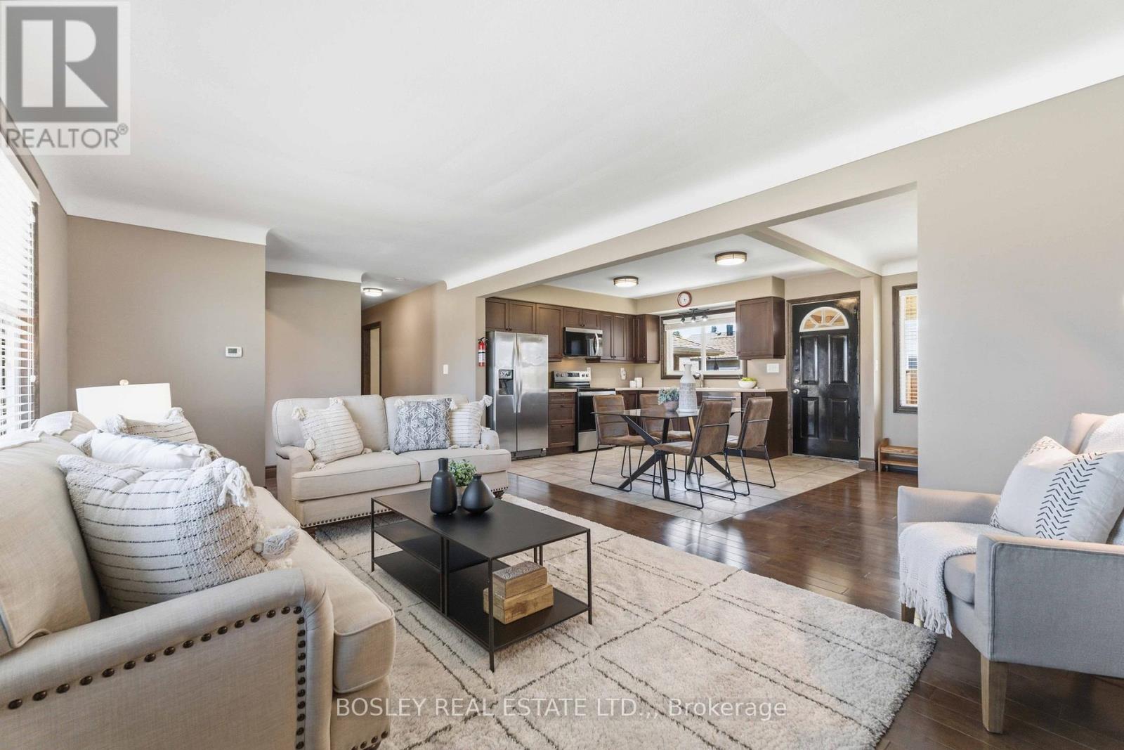 5009 AMELIA CRESCENT, Niagara Falls (Cherrywood), Ontario, L2E5C4 — Photo 2