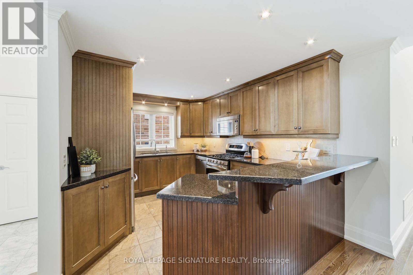 41 - 223 REBECCA STREET, Oakville (CO Central), Ontario, L6K3Y2 — Photo 5