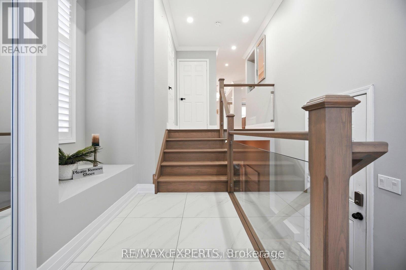 194 FANDANGO DRIVE, Brampton (Credit Valley), Ontario, L6X0L3 — Photo 5