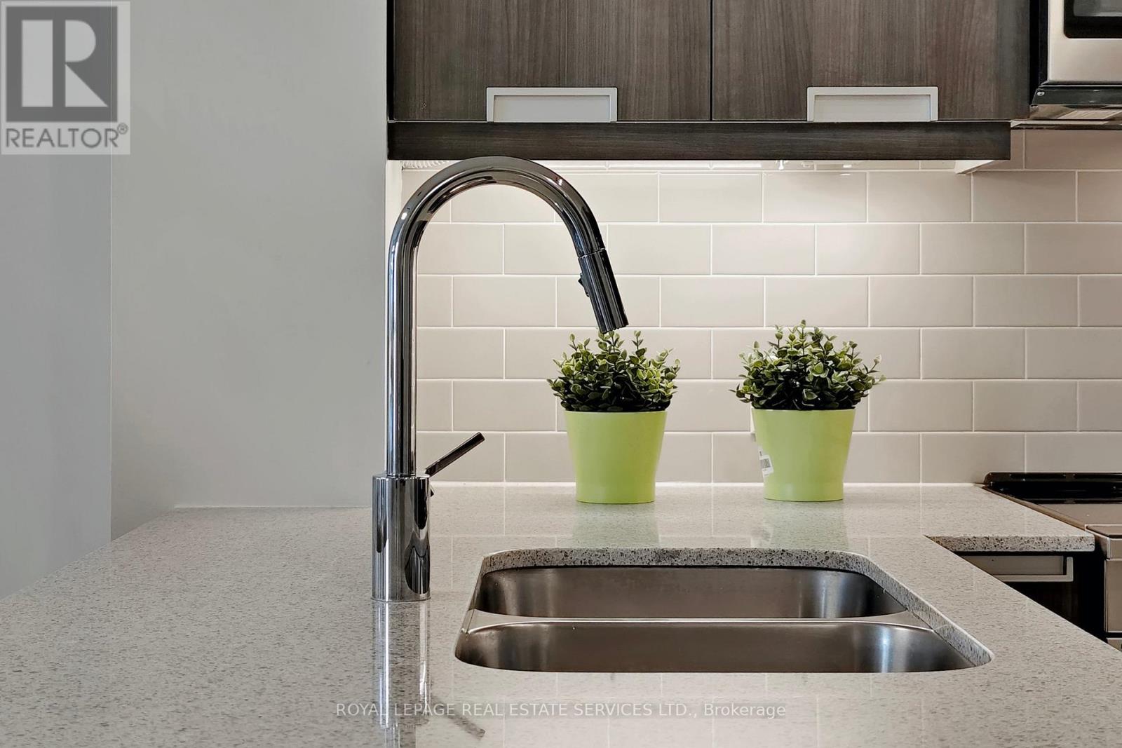 615 - 35 WATERGARDEN DR. DRIVE, Mississauga (Hurontario), Ontario, L5R0G8 — Photo 17