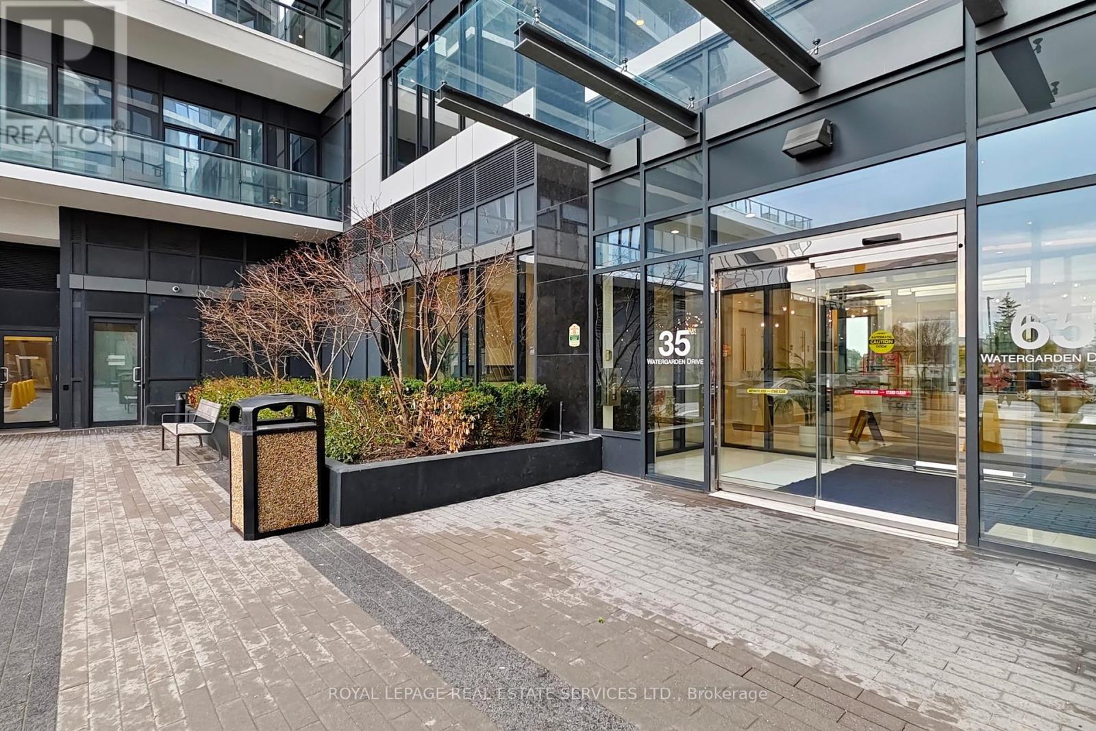 615 - 35 WATERGARDEN DR. DRIVE, Mississauga (Hurontario), Ontario, L5R0G8 — Photo 2