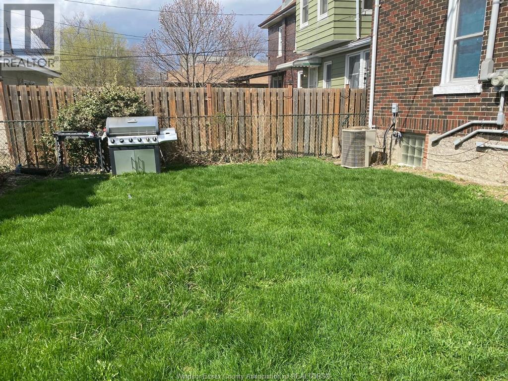 781 GLADSTONE AVENUE, Windsor, Ontario, N9A2R1 — Photo 3
