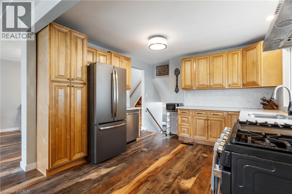 122 SWEETBRIAR Drive, Kitchener, Ontario, N2M4S6 — Photo 10