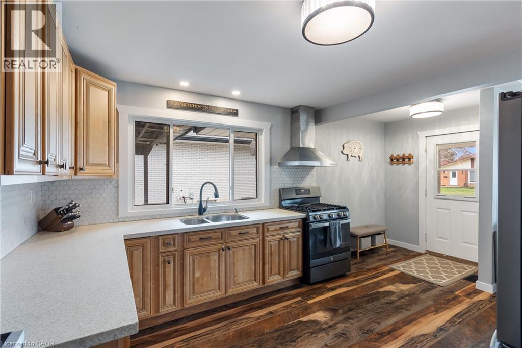 122 SWEETBRIAR Drive, Kitchener, Ontario, N2M4S6 — Photo 14