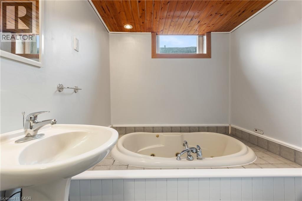 122 SWEETBRIAR Drive, Kitchener, Ontario, N2M4S6 — Photo 42