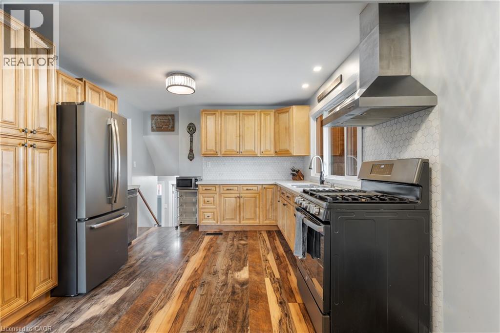 122 SWEETBRIAR Drive, Kitchener, Ontario, N2M4S6 — Photo 8