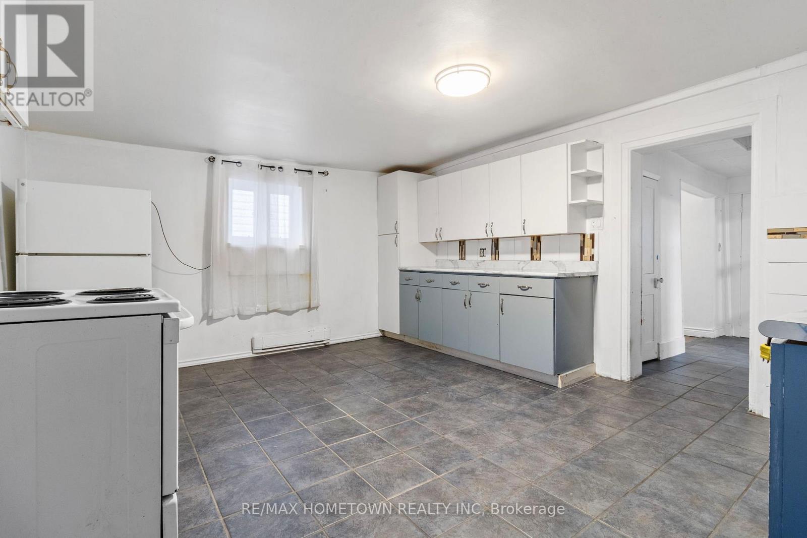 93 PERTH STREET, Brockville, Ontario, K6V5C8 — Photo 8