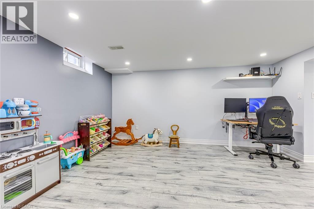 3115 NEW Street Unit# 10, Burlington, Ontario, L7N3T5 — Photo 28