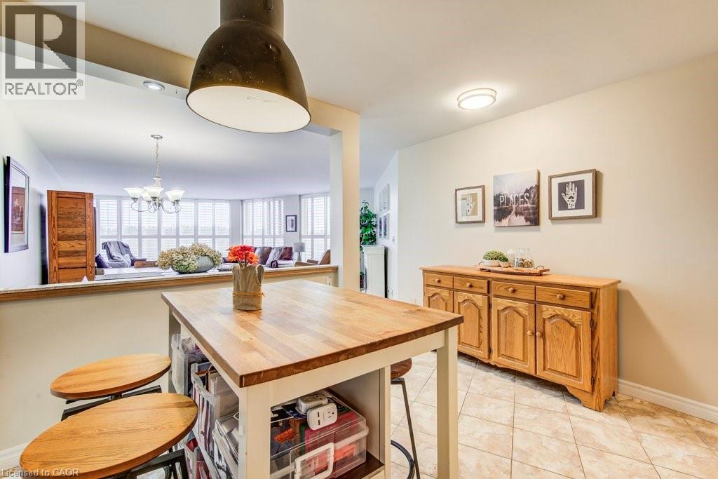24 MARILYN Drive Unit# 704, Guelph, Ontario, N1H8E9 — Photo 11