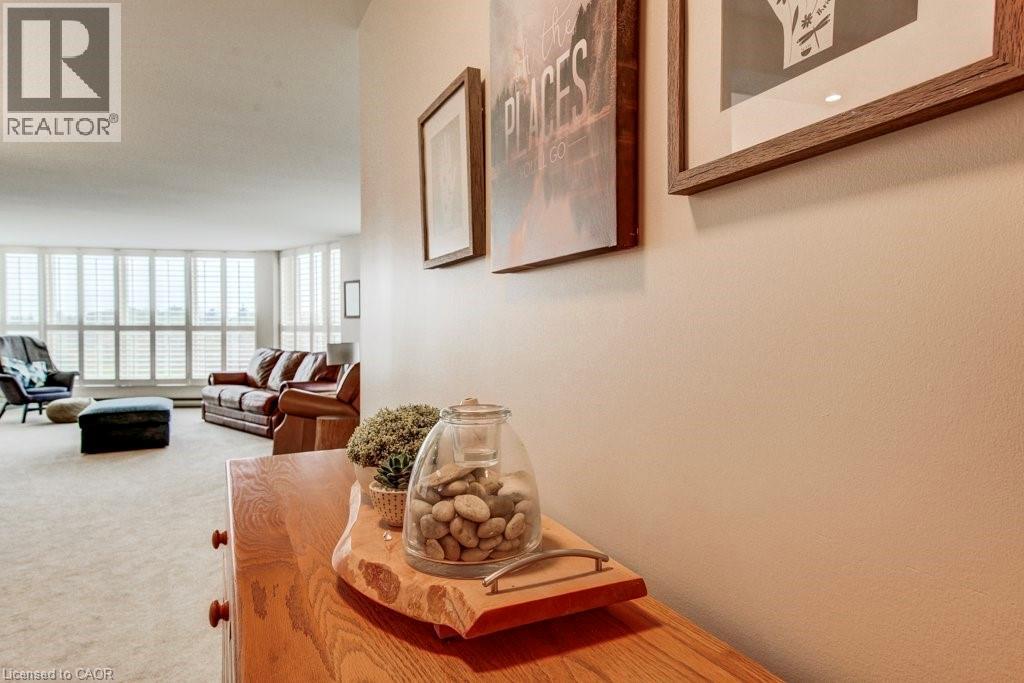 24 MARILYN Drive Unit# 704, Guelph, Ontario, N1H8E9 — Photo 13