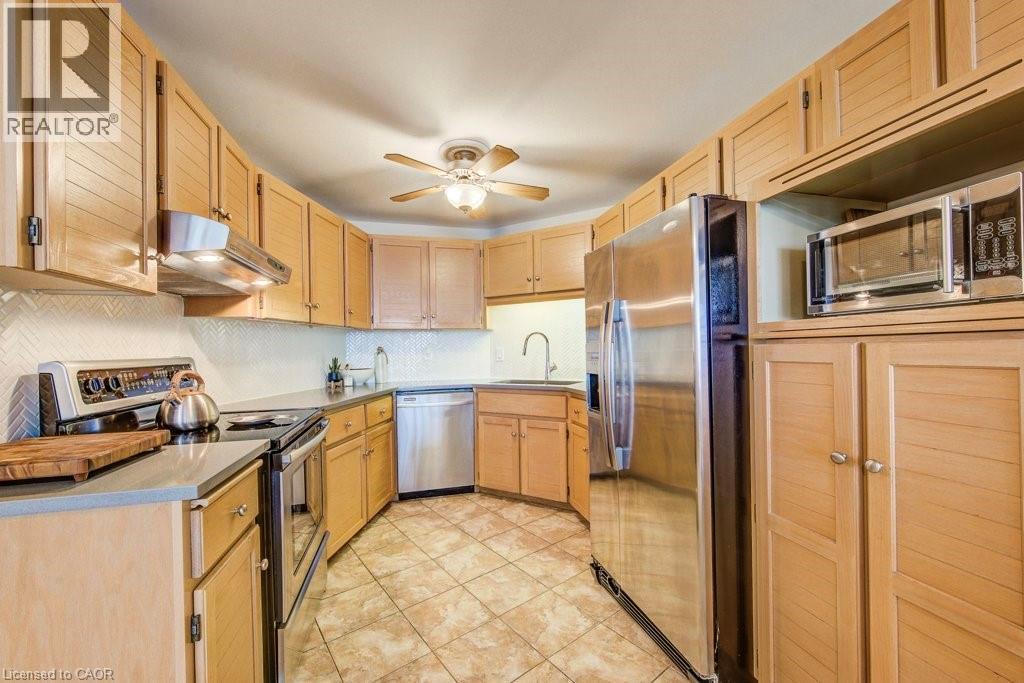 24 MARILYN Drive Unit# 704, Guelph, Ontario, N1H8E9 — Photo 5