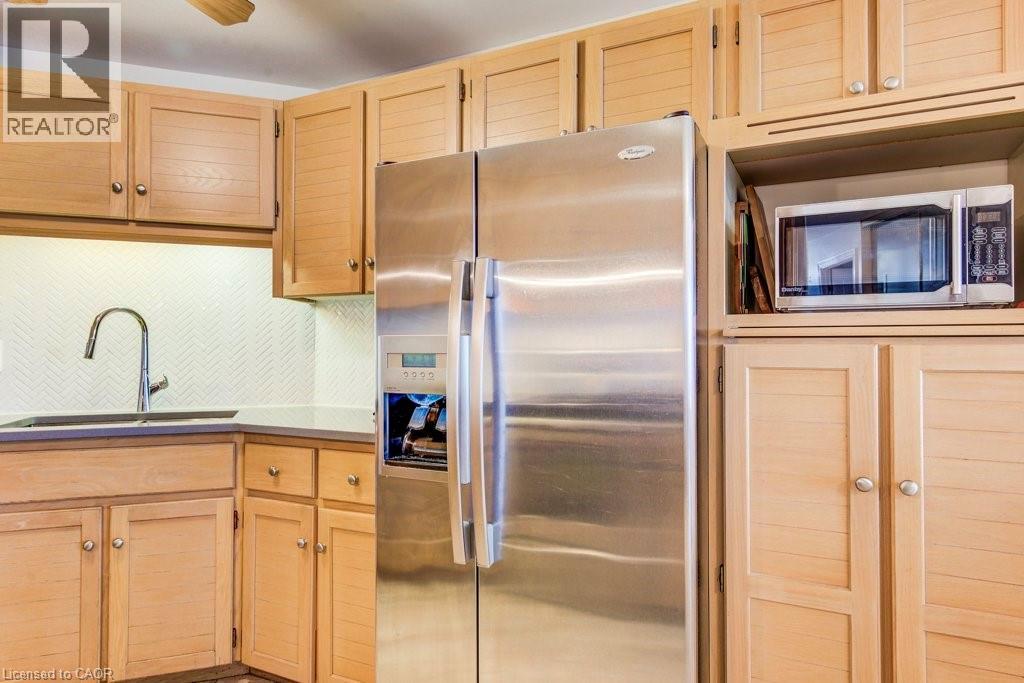 24 MARILYN Drive Unit# 704, Guelph, Ontario, N1H8E9 — Photo 6