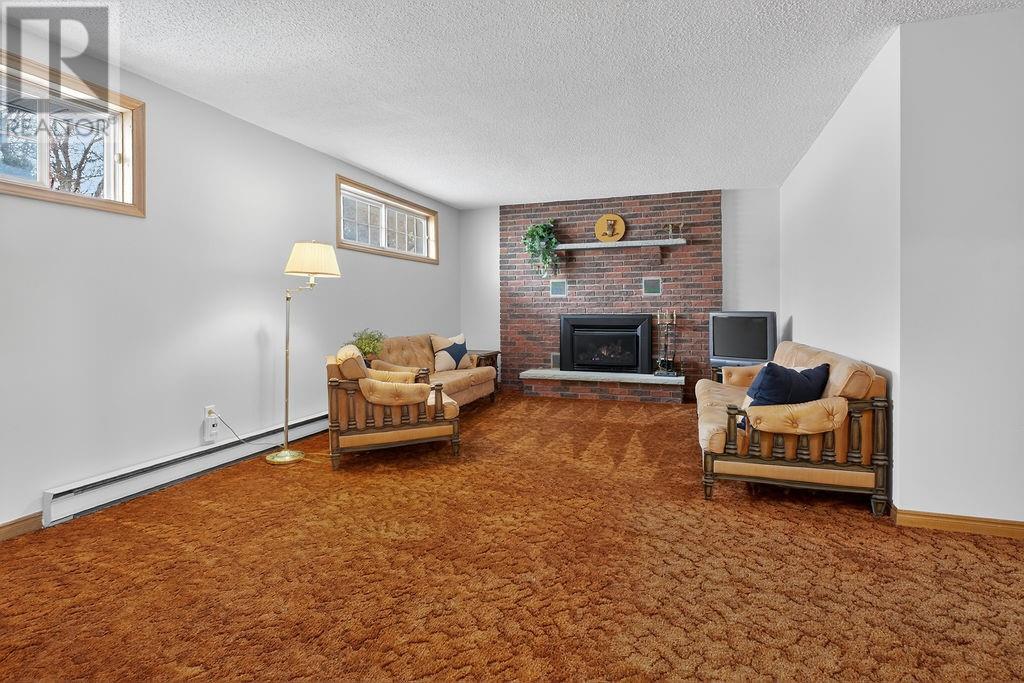 1907 Overbrook Crescent, Greater Sudbury, Ontario, P3E5H2 — Photo 13