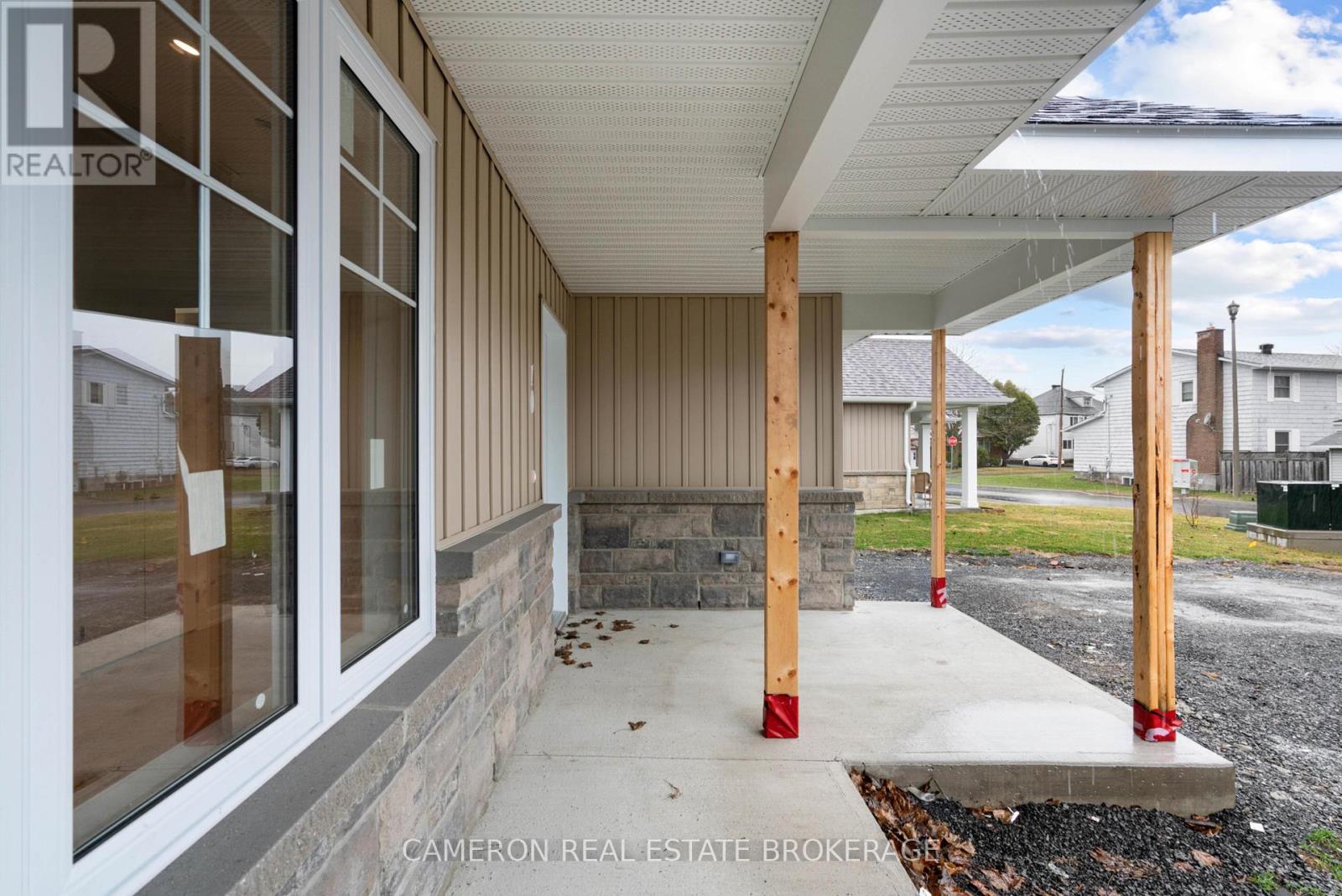 10 WHITTAKER CRESCENT, Cornwall, Ontario, K6H0J6 — Photo 24