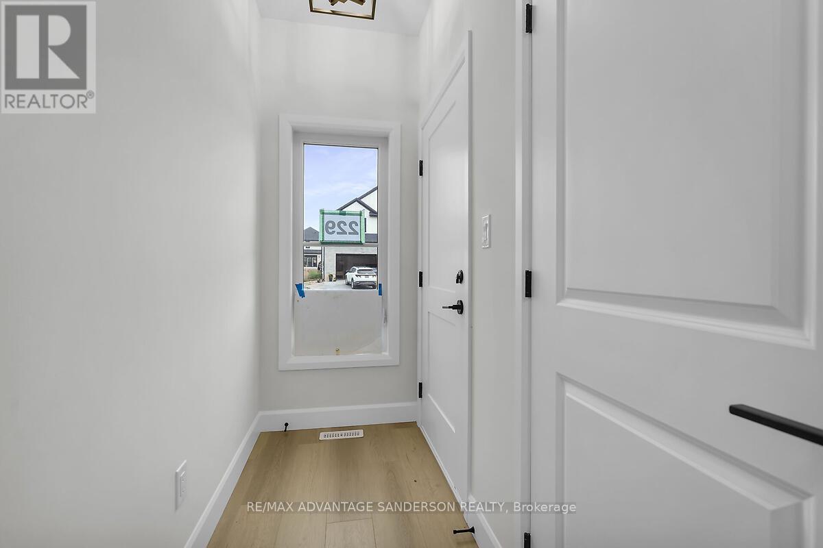 171 BOWMAN DRIVE, Middlesex Centre (Ilderton), Ontario, N0M2A0 — Photo 36