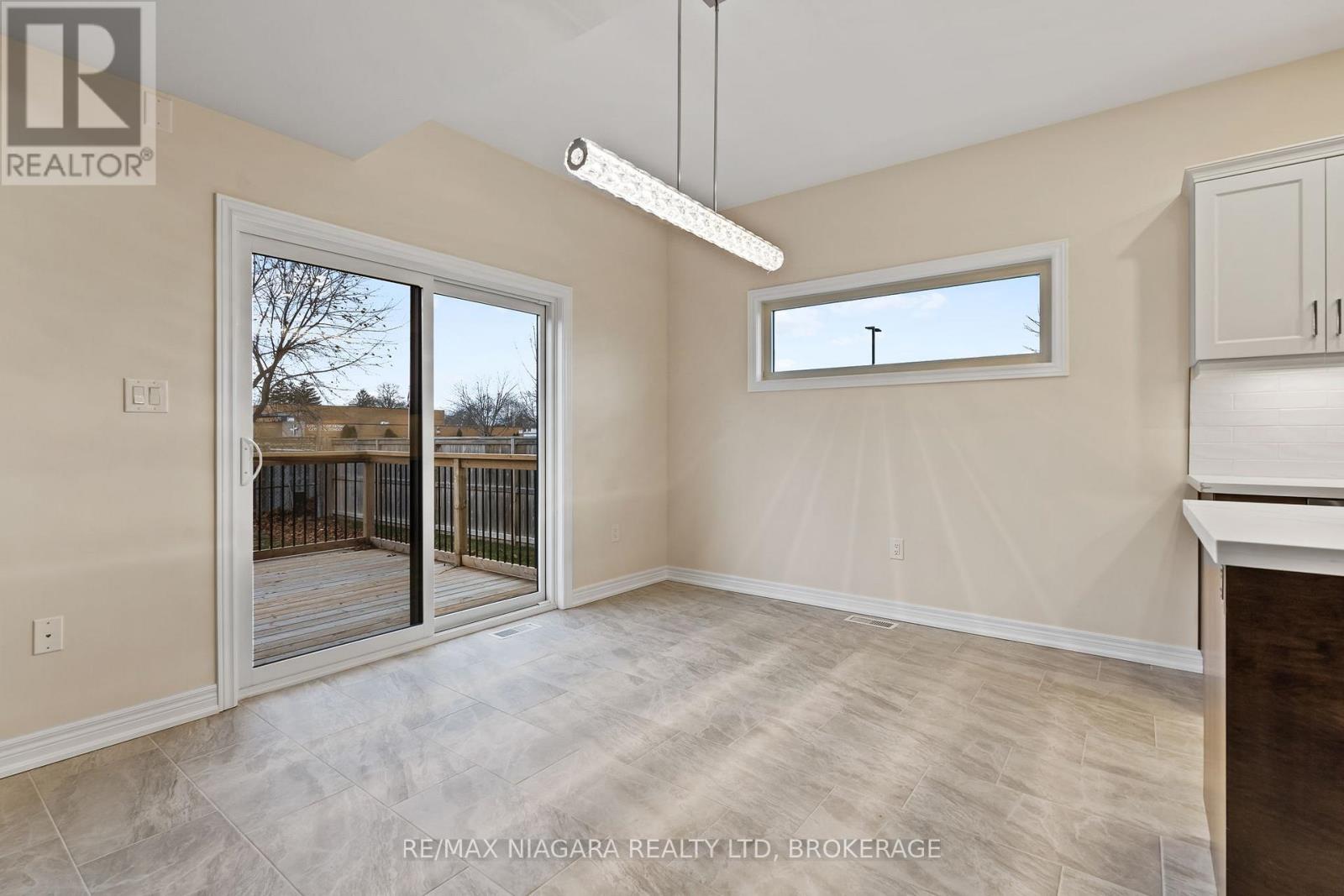 B - 427 VINE STREET, St. Catharines (Vine/Linwell), Ontario, L2M3S6 — Photo 10