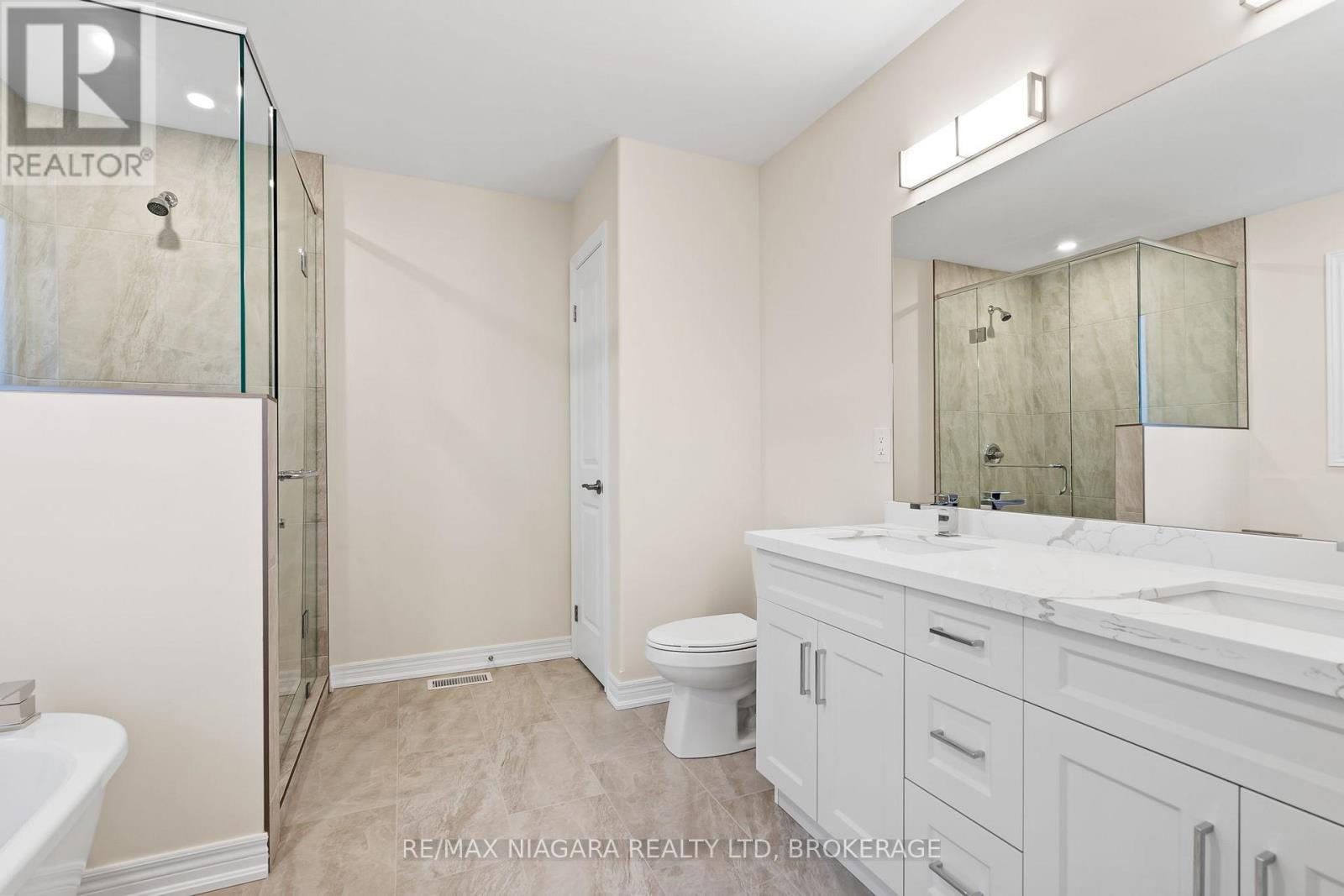 B - 427 VINE STREET, St. Catharines (Vine/Linwell), Ontario, L2M3S6 — Photo 17