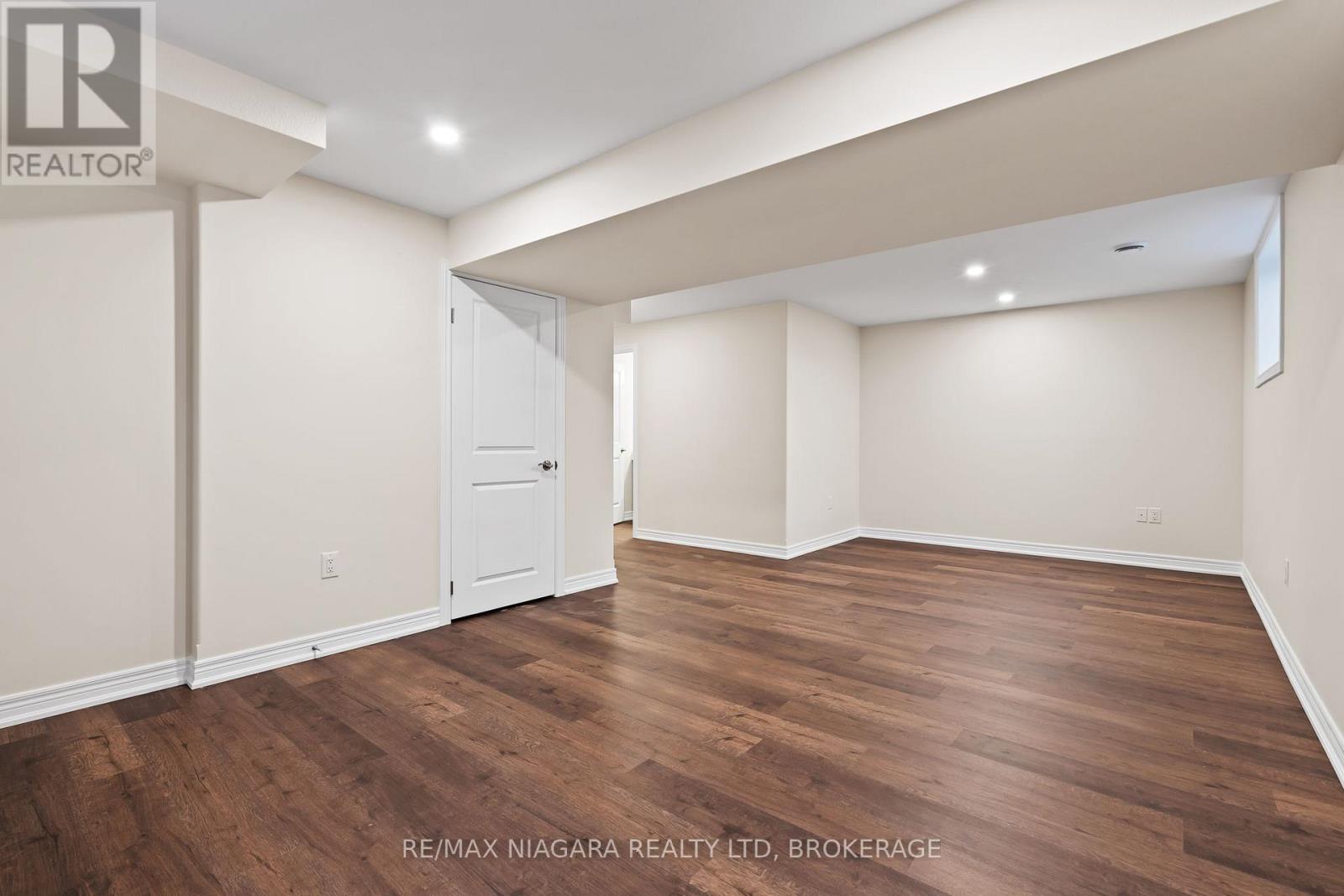 B - 427 VINE STREET, St. Catharines (Vine/Linwell), Ontario, L2M3S6 — Photo 24