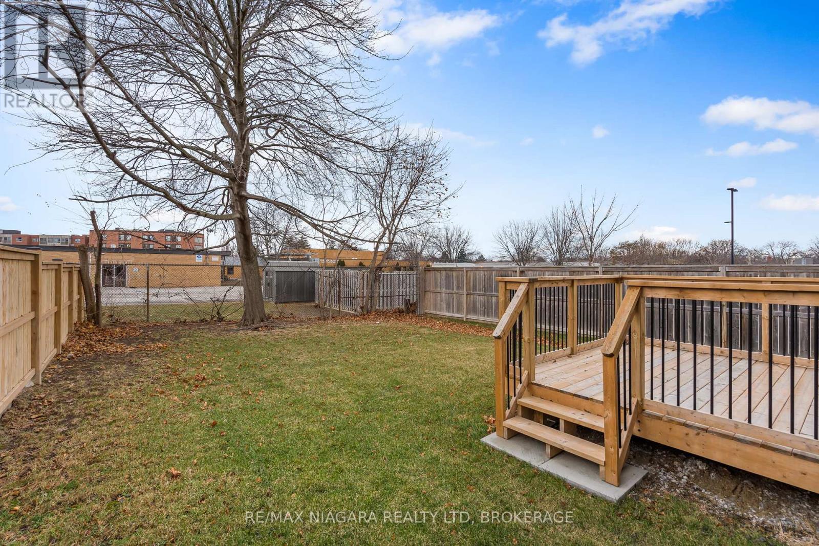 B - 427 VINE STREET, St. Catharines (Vine/Linwell), Ontario, L2M3S6 — Photo 27