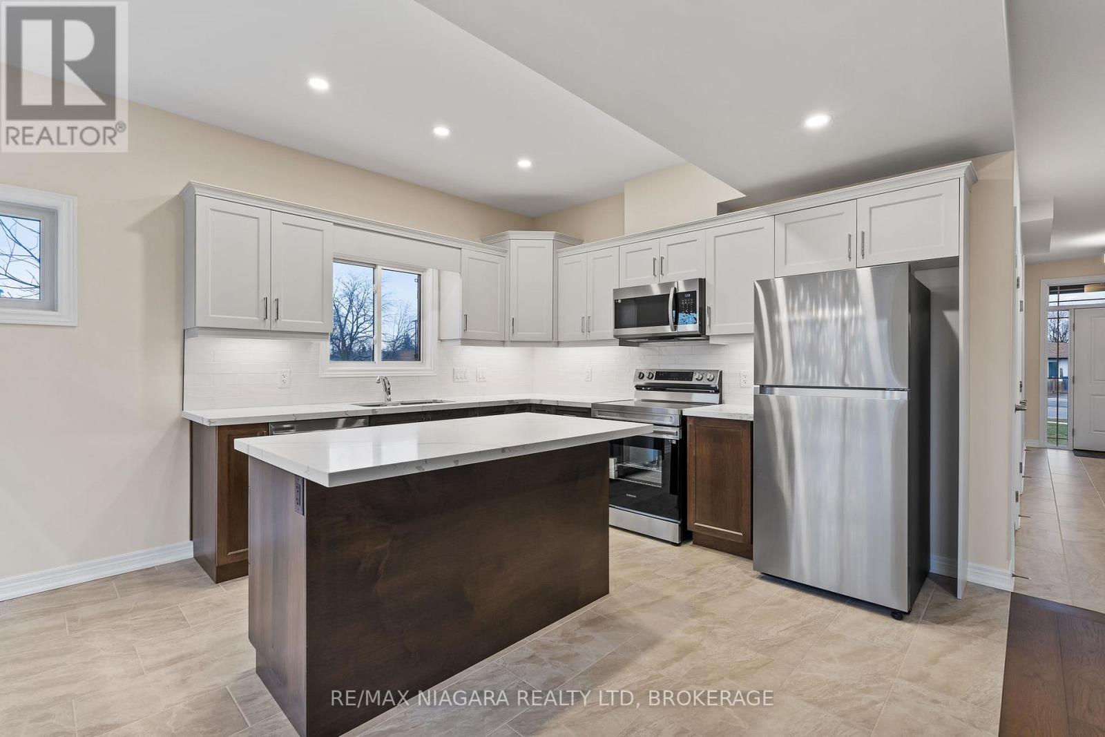 B - 427 VINE STREET, St. Catharines (Vine/Linwell), Ontario, L2M3S6 — Photo 7