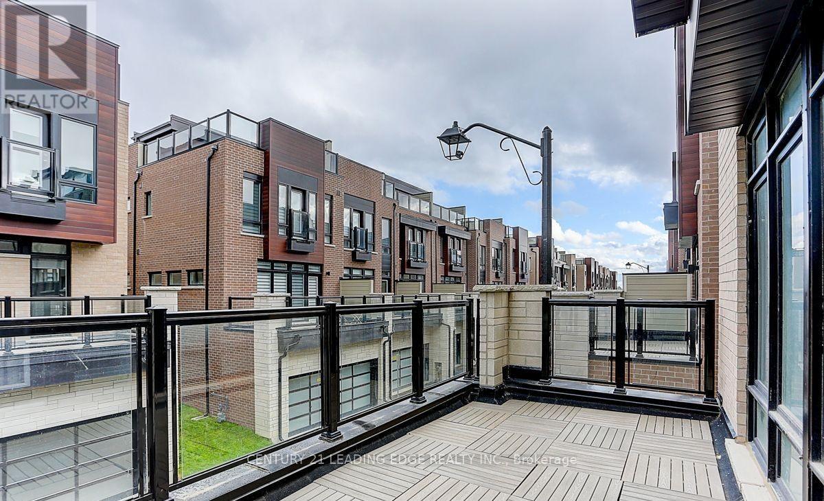 15 INGERSOLL LANE, Richmond Hill (Jefferson), Ontario, L4E1G9 — Photo 2