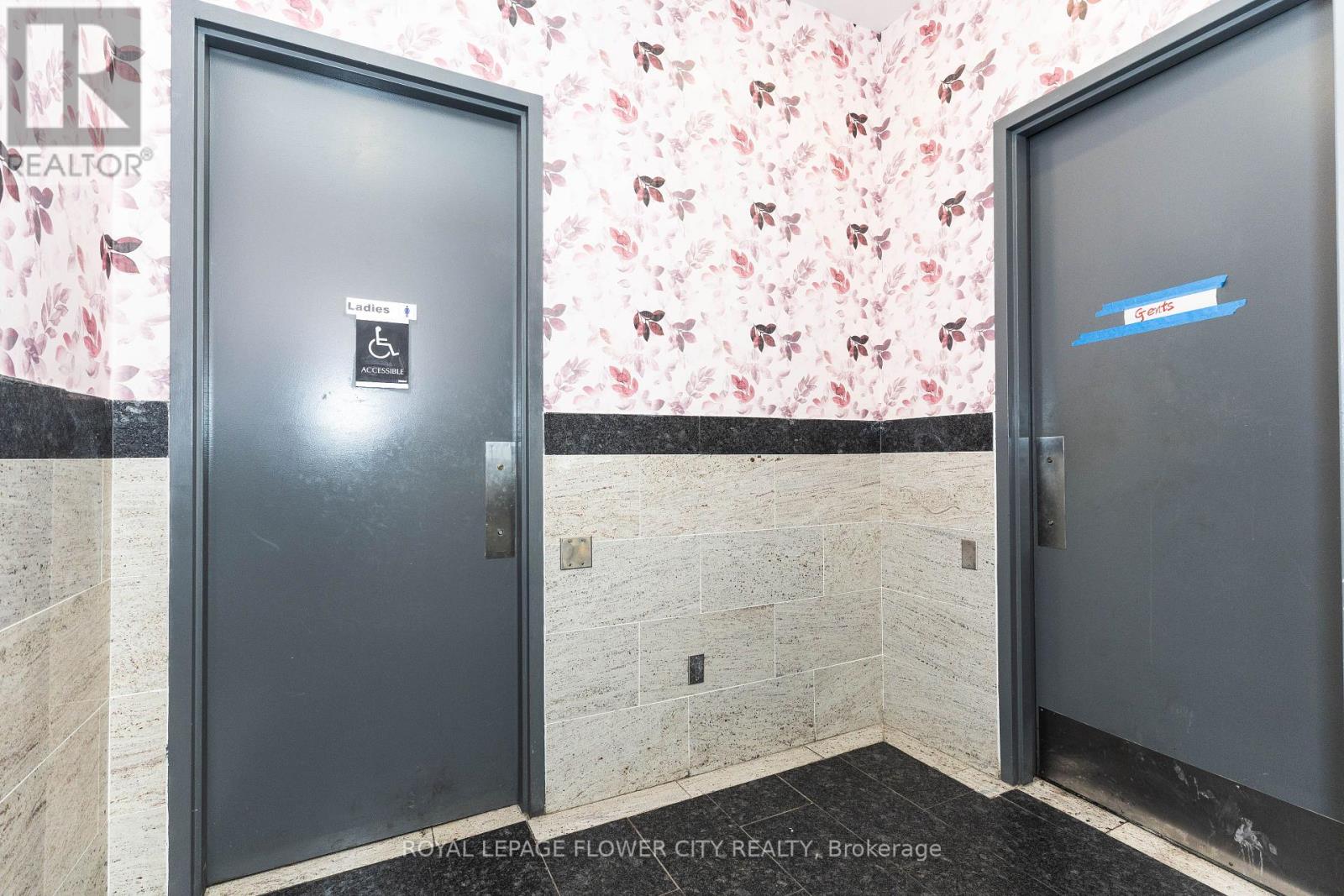 102 - 15 GATEWAY BOULEVARD, Brampton (Bramalea South Industrial), Ontario, L6T0H4 — Photo 27