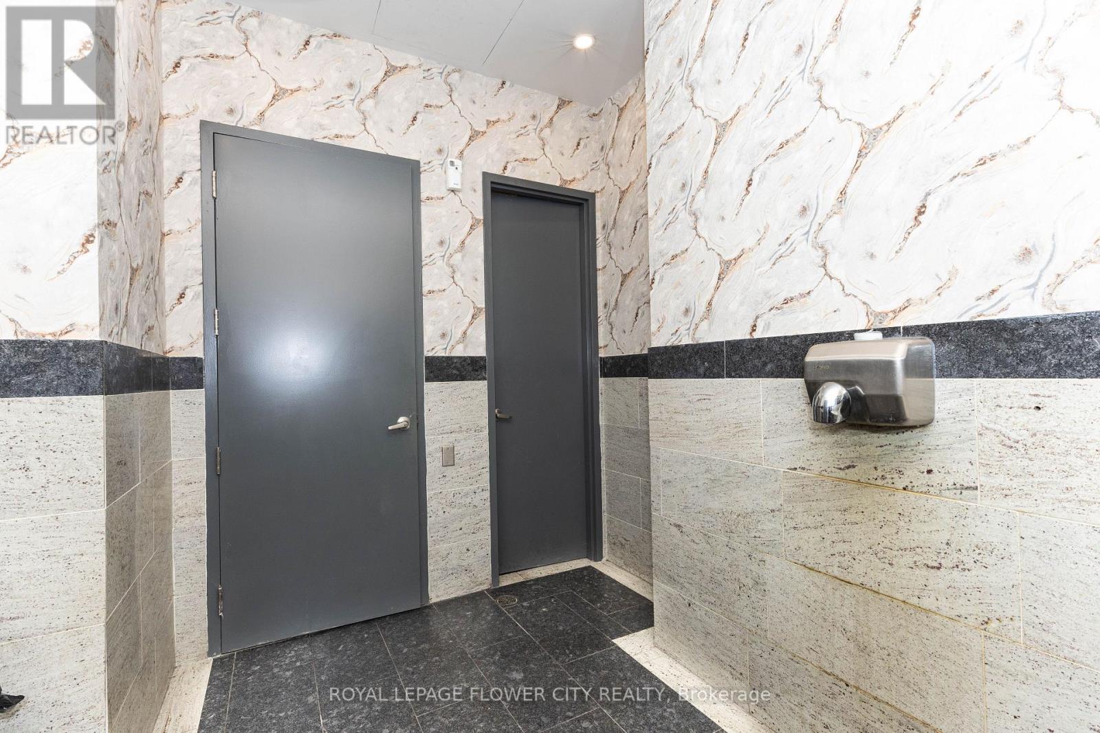 102 - 15 GATEWAY BOULEVARD, Brampton (Bramalea South Industrial), Ontario, L6T0H4 — Photo 29