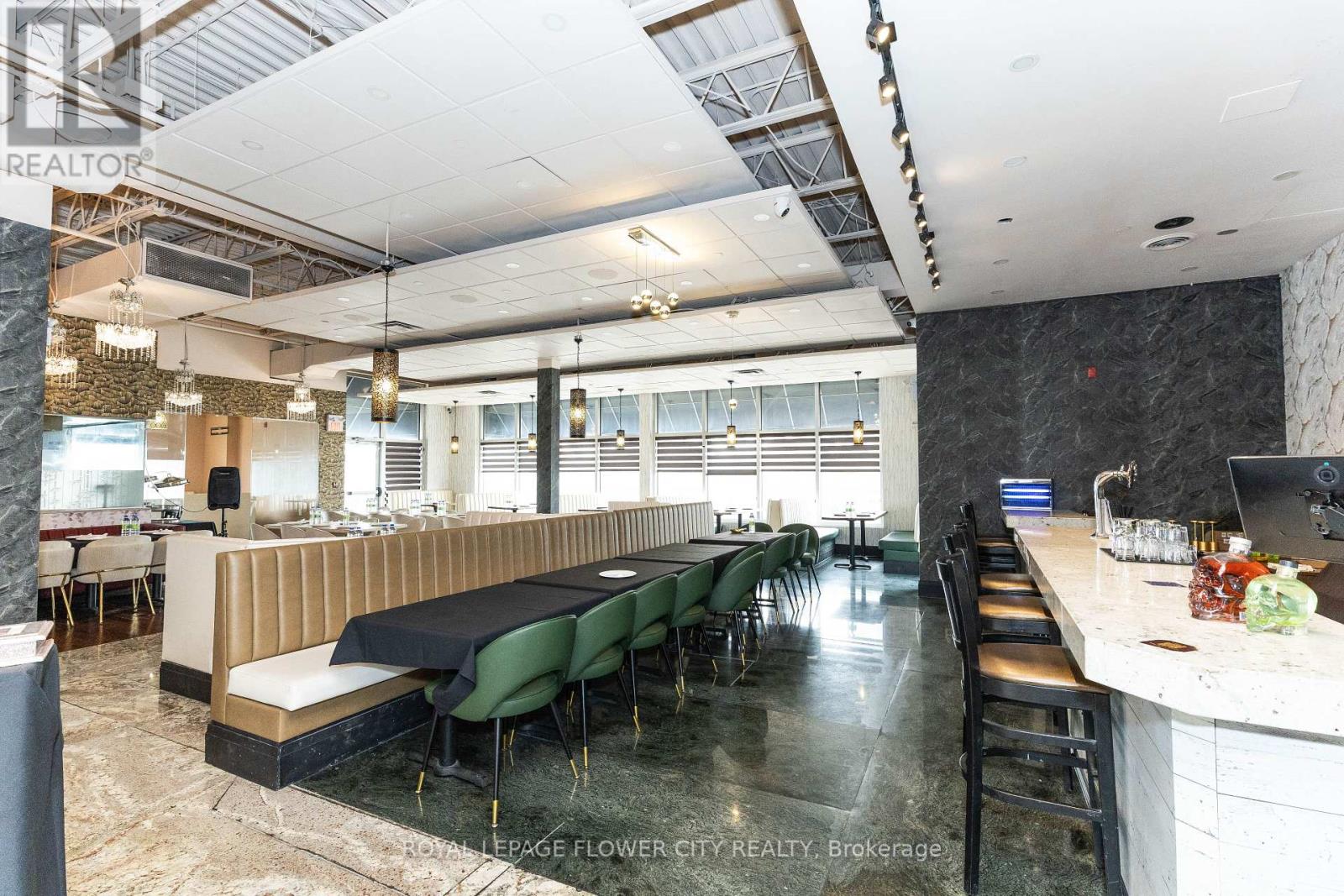 102 - 15 GATEWAY BOULEVARD, Brampton (Bramalea South Industrial), Ontario, L6T0H4 — Photo 4