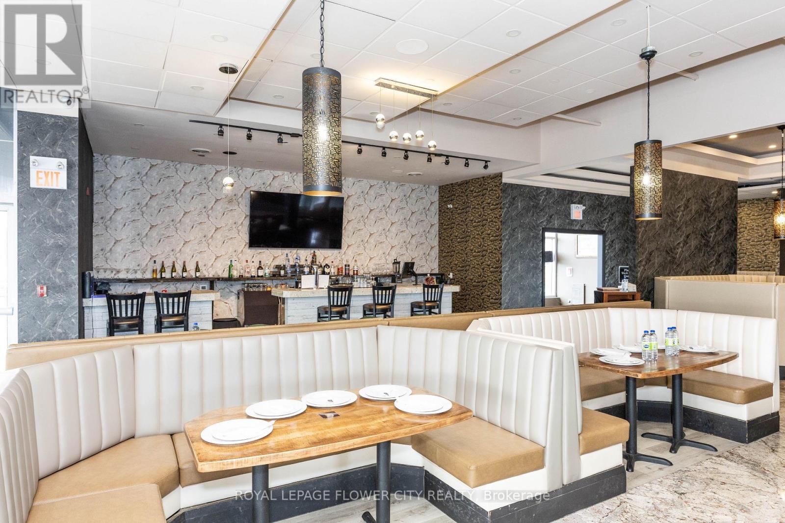 102 - 15 GATEWAY BOULEVARD, Brampton (Bramalea South Industrial), Ontario, L6T0H4 — Photo 7