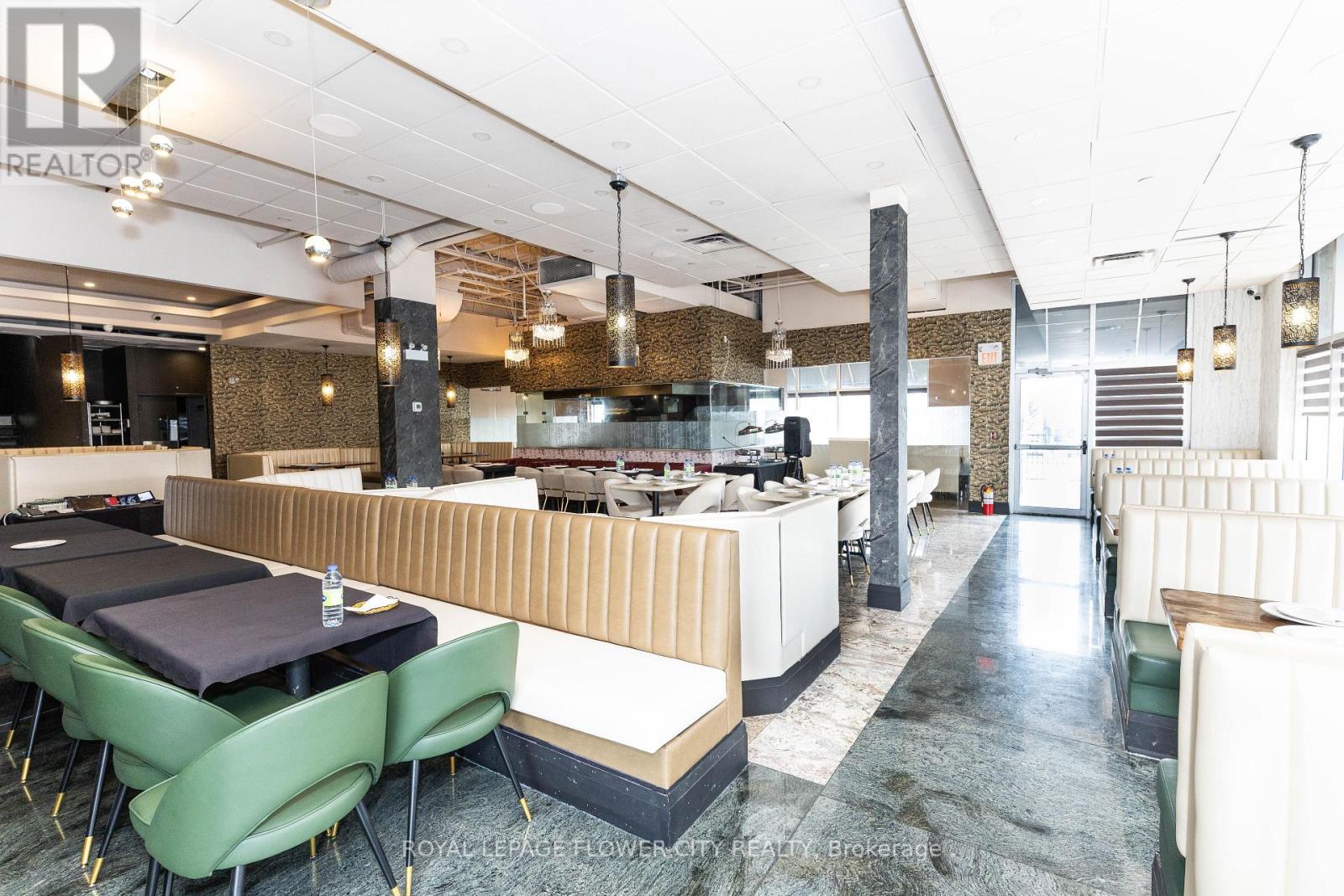 102 - 15 GATEWAY BOULEVARD, Brampton (Bramalea South Industrial), Ontario, L6T0H4 — Photo 8