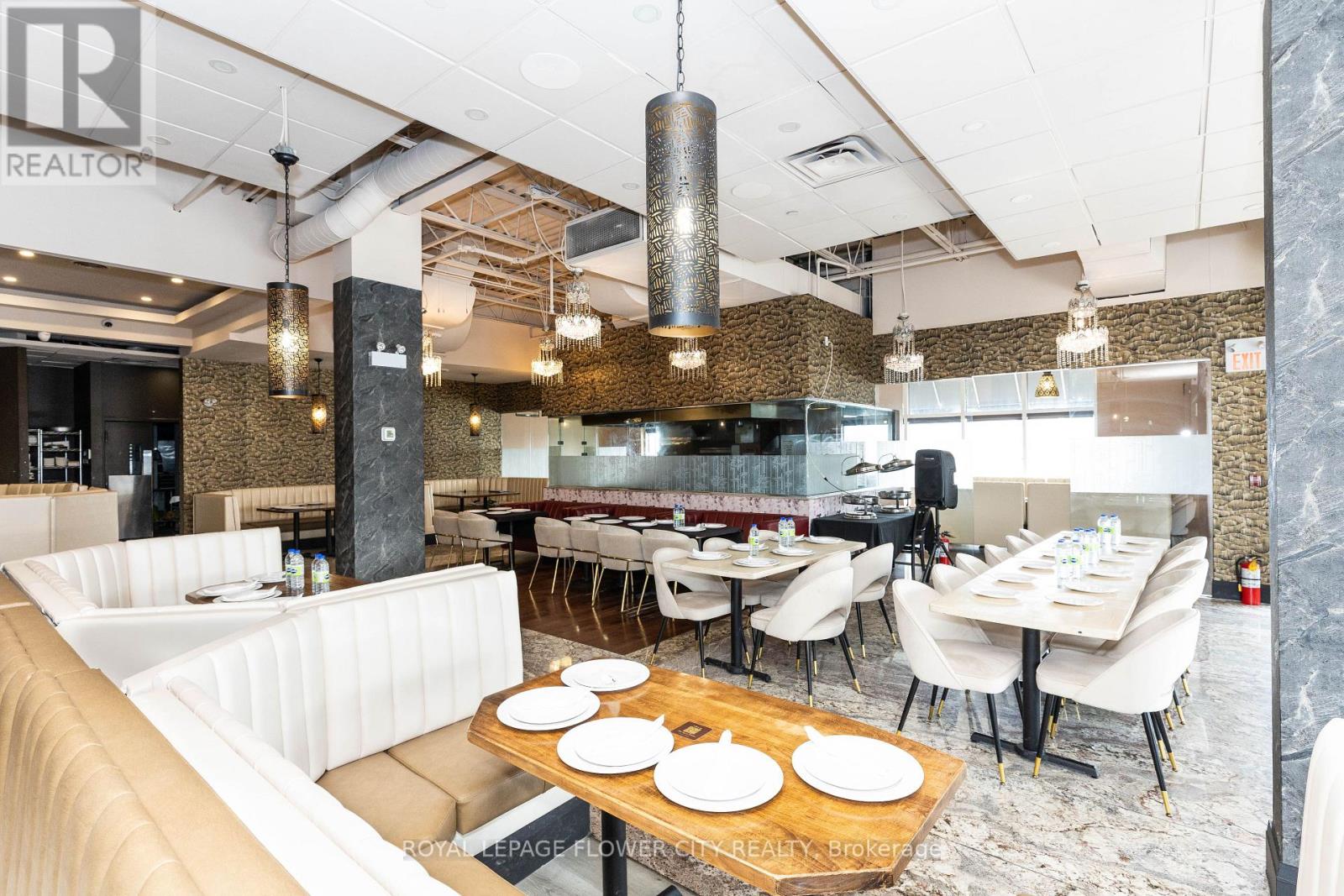 102 - 15 GATEWAY BOULEVARD, Brampton (Bramalea South Industrial), Ontario, L6T0H4 — Photo 9