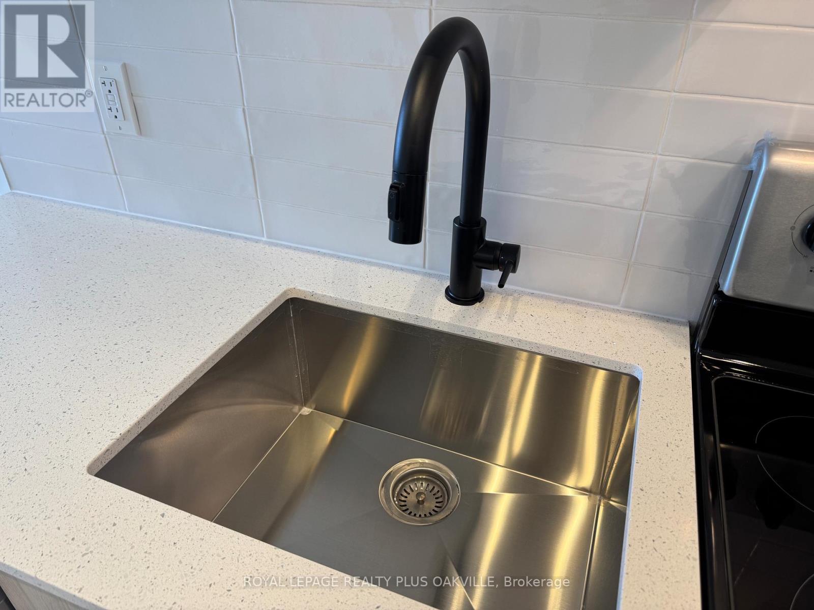 505 - 4878 POWERS COMMON, Burlington (Alton), Ontario, L7M2B4 — Photo 12