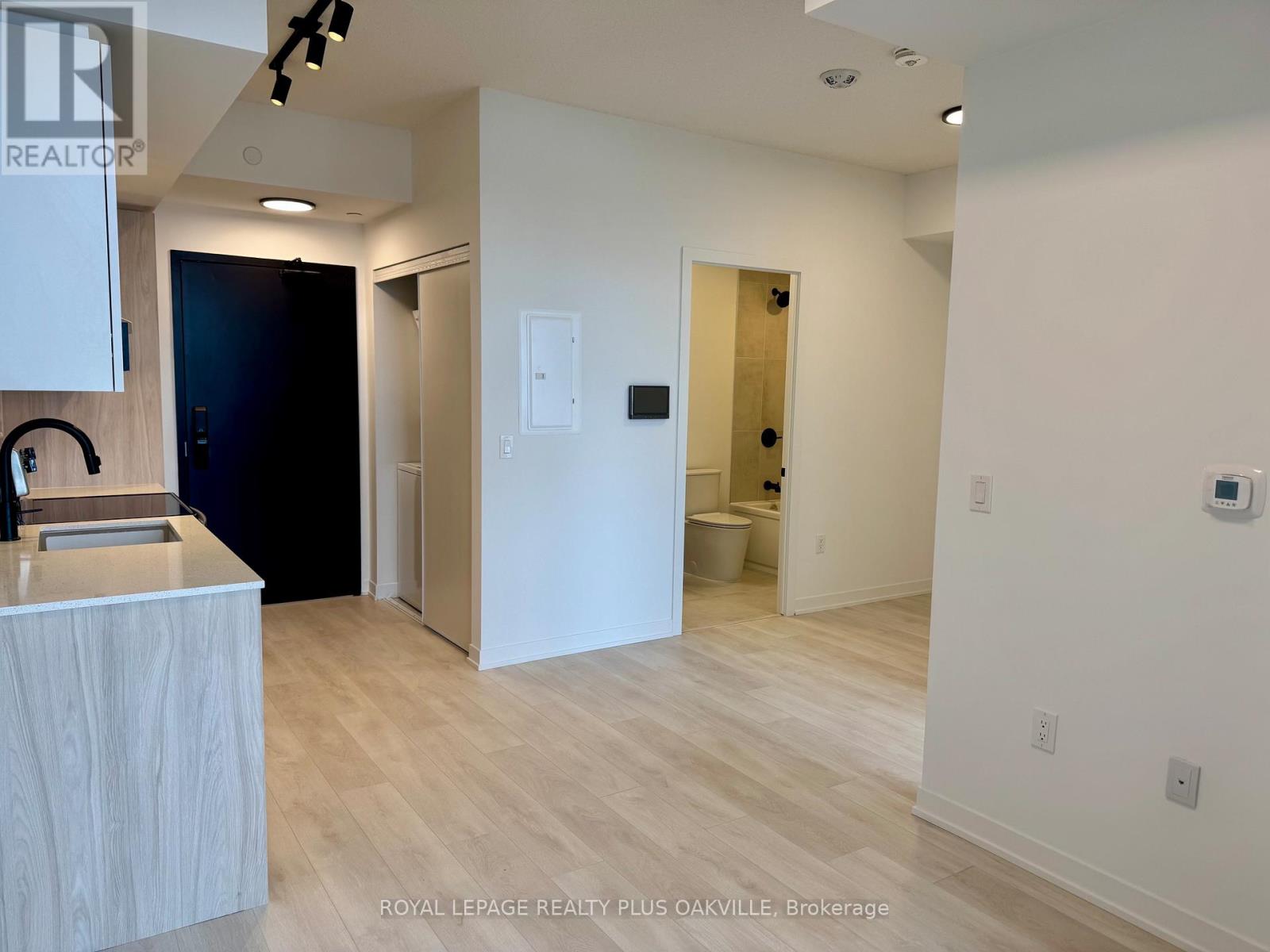 505 - 4878 POWERS COMMON, Burlington (Alton), Ontario, L7M2B4 — Photo 6