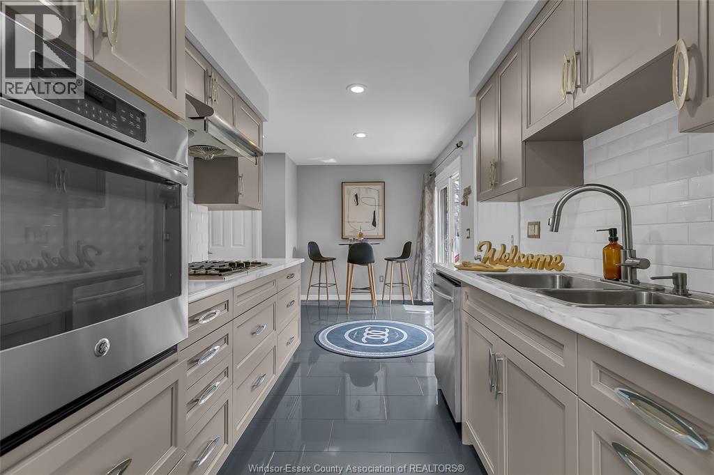 386 WOODRIDGE, Tecumseh, Ontario, N8N3A8 — Photo 12