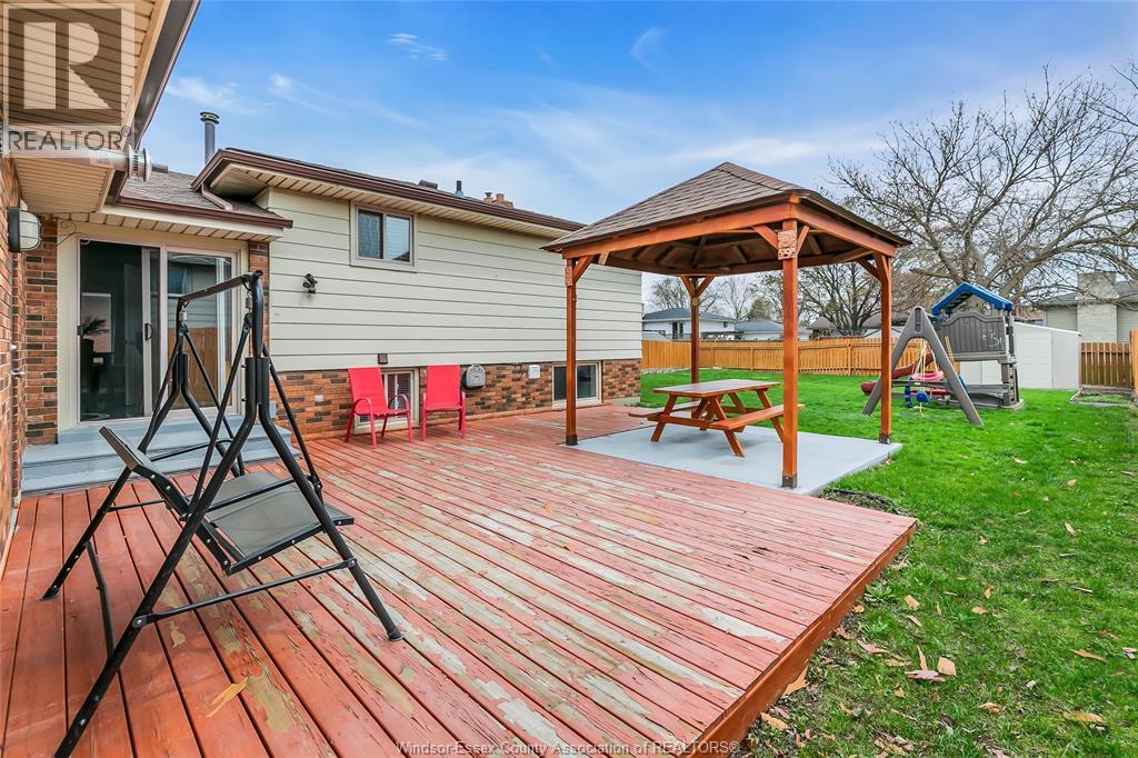 386 WOODRIDGE, Tecumseh, Ontario, N8N3A8 — Photo 33