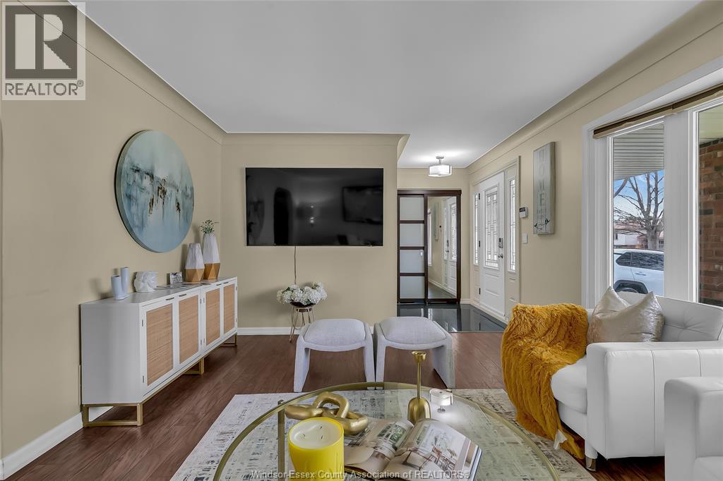 386 WOODRIDGE, Tecumseh, Ontario, N8N3A8 — Photo 7