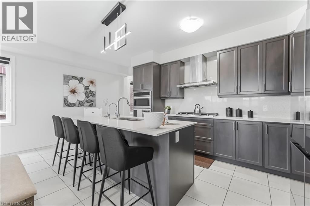 212 BROADACRE Drive, Kitchener, Ontario, N2R0S6 — Photo 10