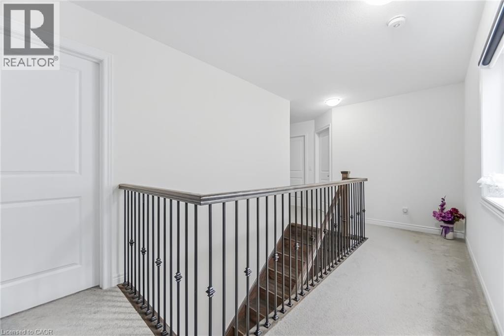 212 BROADACRE Drive, Kitchener, Ontario, N2R0S6 — Photo 17