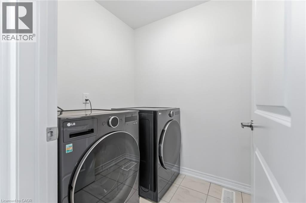 212 BROADACRE Drive, Kitchener, Ontario, N2R0S6 — Photo 29