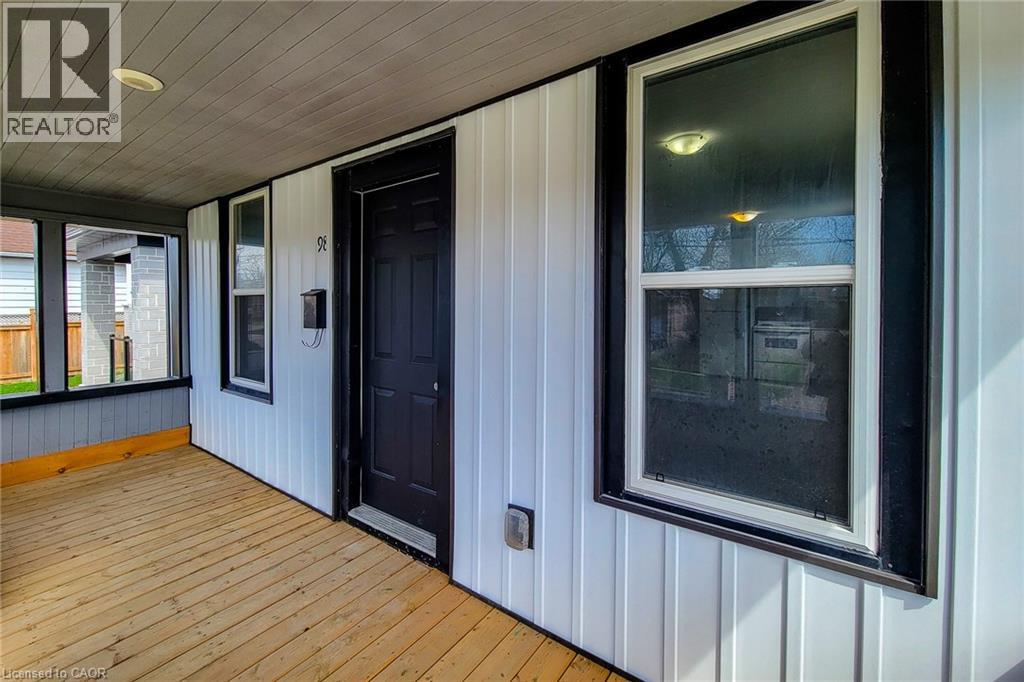 98 WELLAND Street N, Thorold, Ontario, L2V2C1 — Photo 10