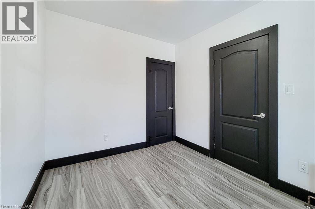 98 WELLAND Street N, Thorold, Ontario, L2V2C1 — Photo 22