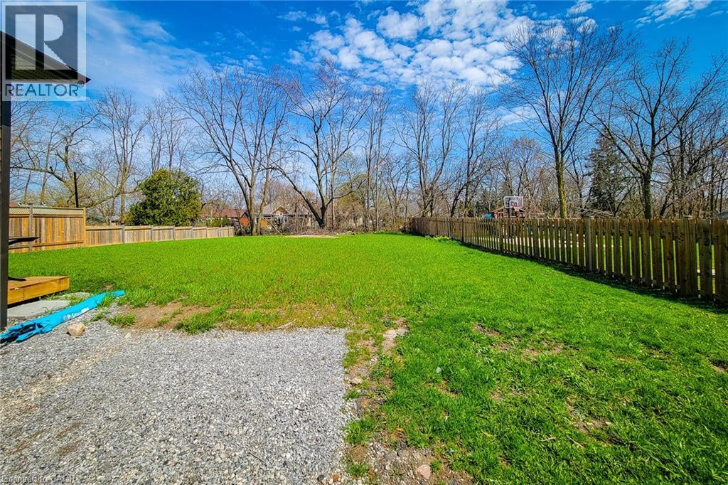 98 WELLAND Street N, Thorold, Ontario, L2V2C1 — Photo 7