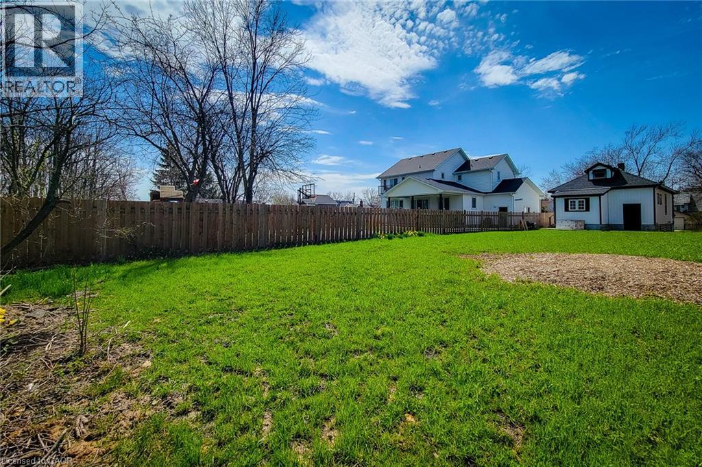 98 WELLAND Street N, Thorold, Ontario, L2V2C1 — Photo 9