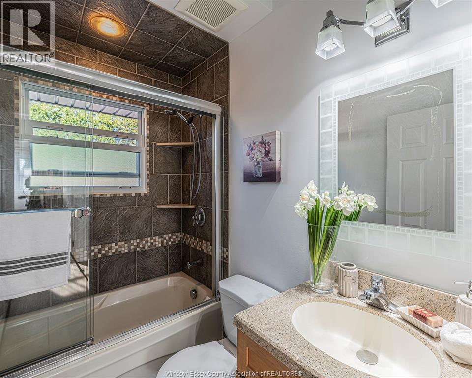 3446 MARK, Windsor, Ontario, N9E2X4 — Photo 24